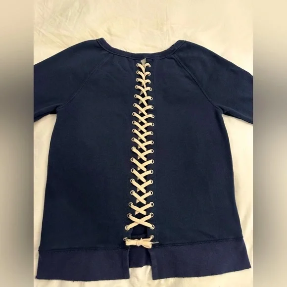 Pam & Gela lace up sweatshirt - Picture 2 of 9